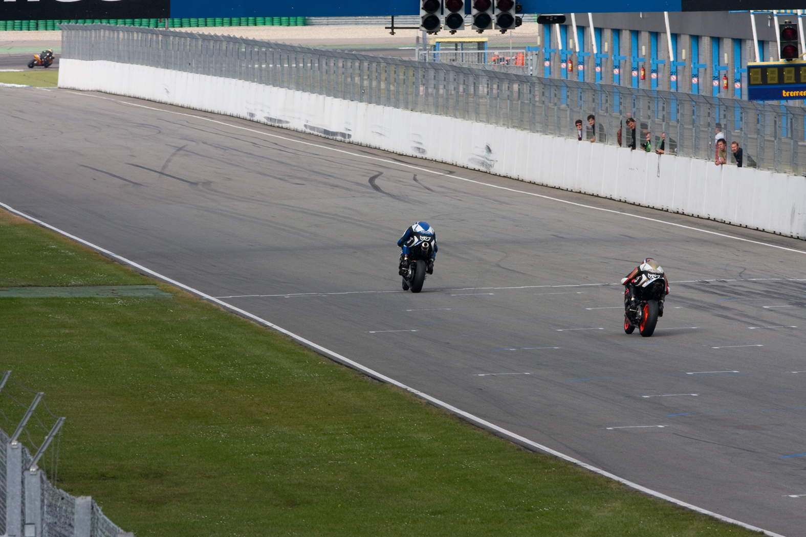 Marcel van Pijkeren en Carlo Harink tijdens wedstrijddag van de ZAC op 10 juni 2009 circuit Assen