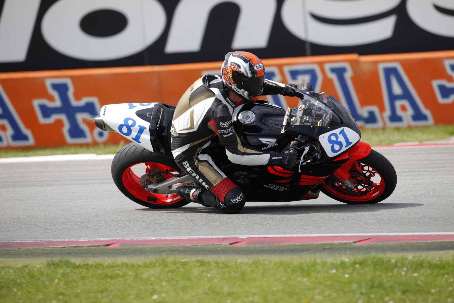 Marcel van Pijkeren tijdens wedstrijddag van de ZAC op 4 augustus 2009 circuit Assen