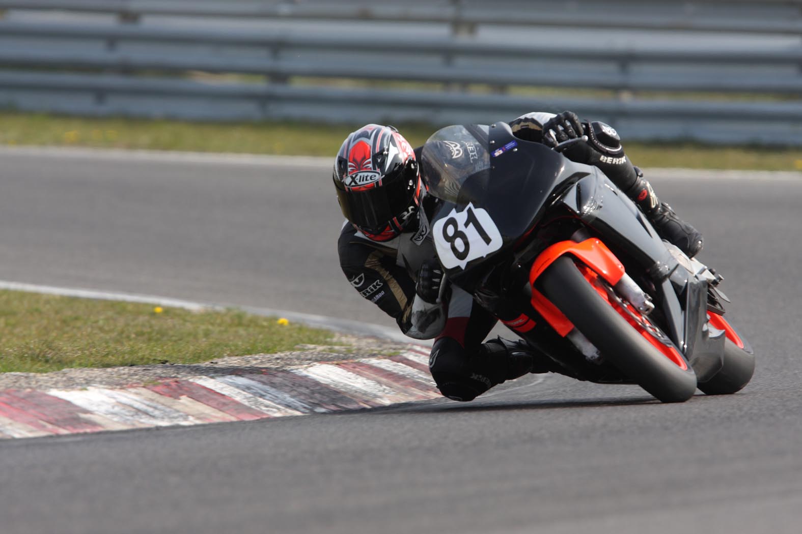 Marcel van Pijkeren tijdens wedstrijddag van de ZAC op 28 april 2010 circuit Zandvoort