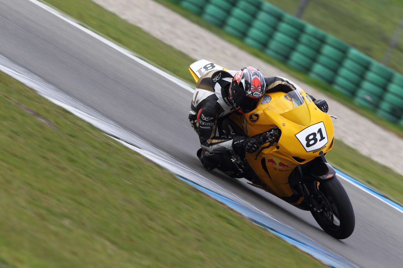 Marcel van Pijkeren tijdens wedstrijddag van de ZAC op 3 oktober 2011 circuit Assen