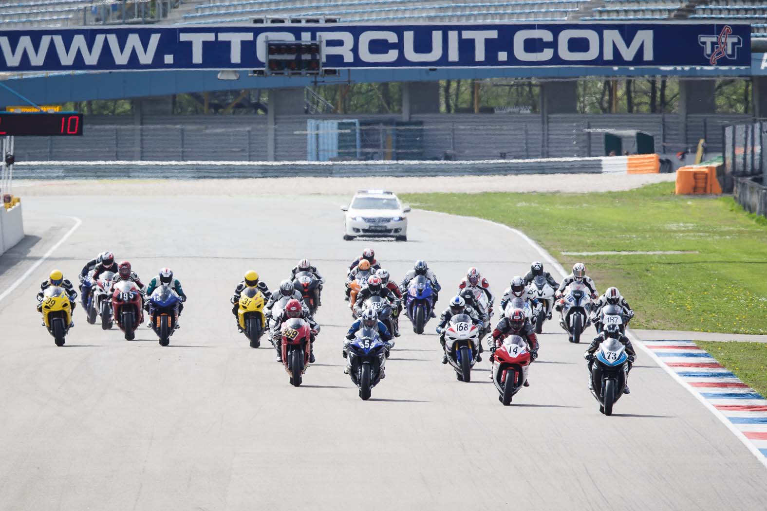 Marcel van Pijkeren tijdens wedstrijddag van de ZAC op 7 april 2014 circuit Assen