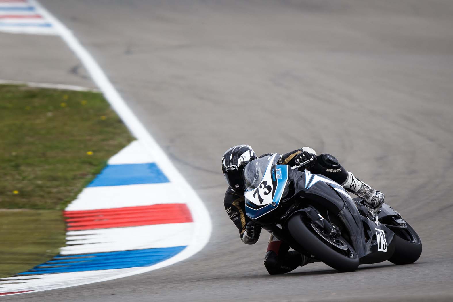 Marcel van Pijkeren tijdens wedstrijddag van de ZAC op 7 april 2014 circuit Assen