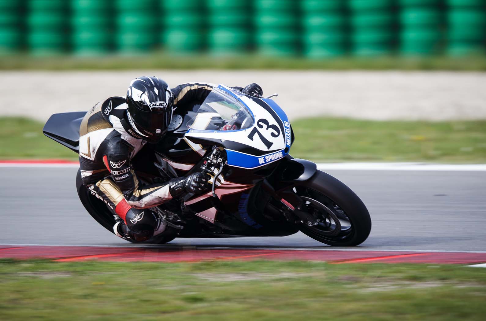 Marcel van Pijkeren tijdens wedstrijddag van de ZAC op 5 mei 2014 circuit Assen