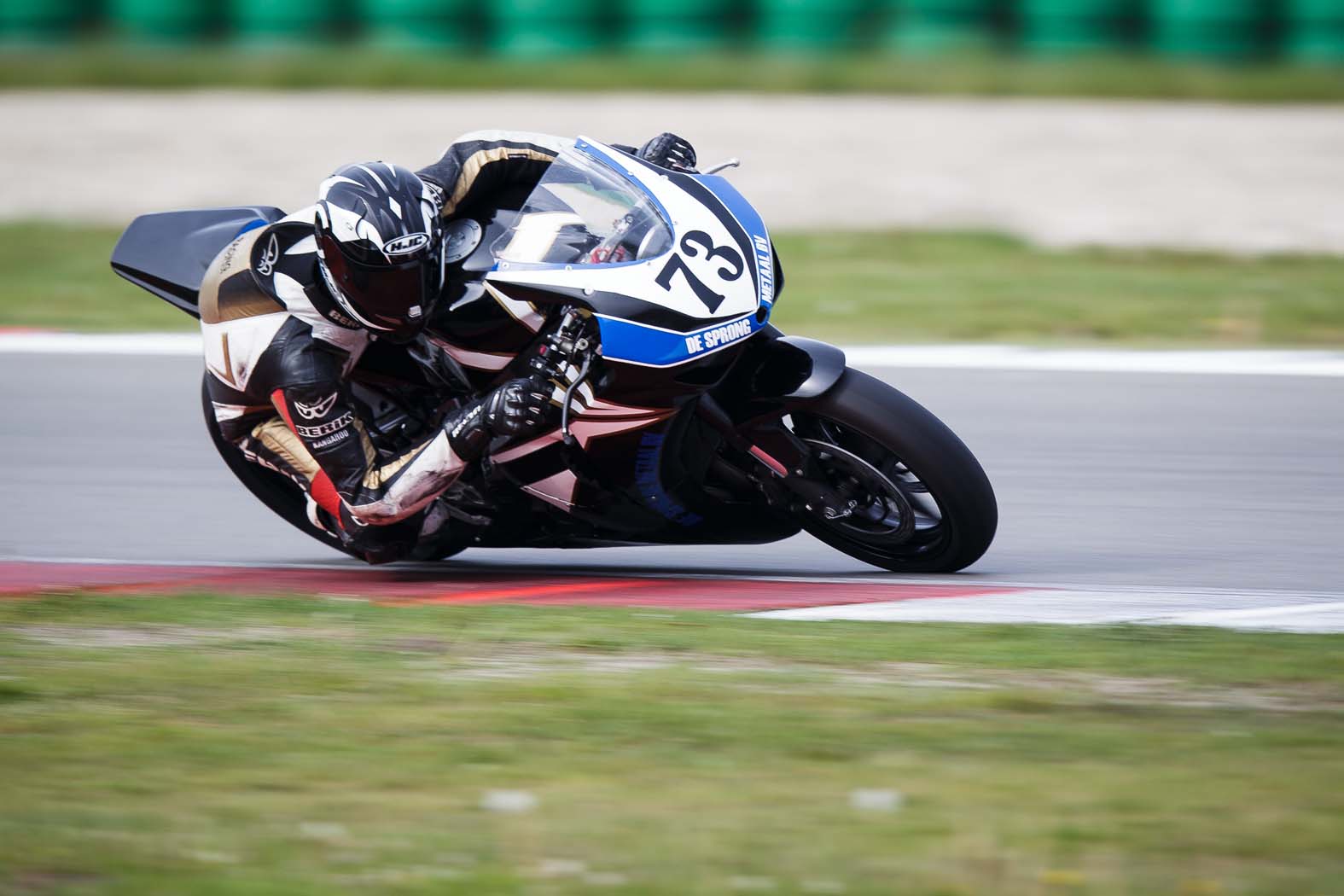 Marcel van Pijkeren tijdens wedstrijddag van de ZAC op 5 mei 2014 circuit Assen