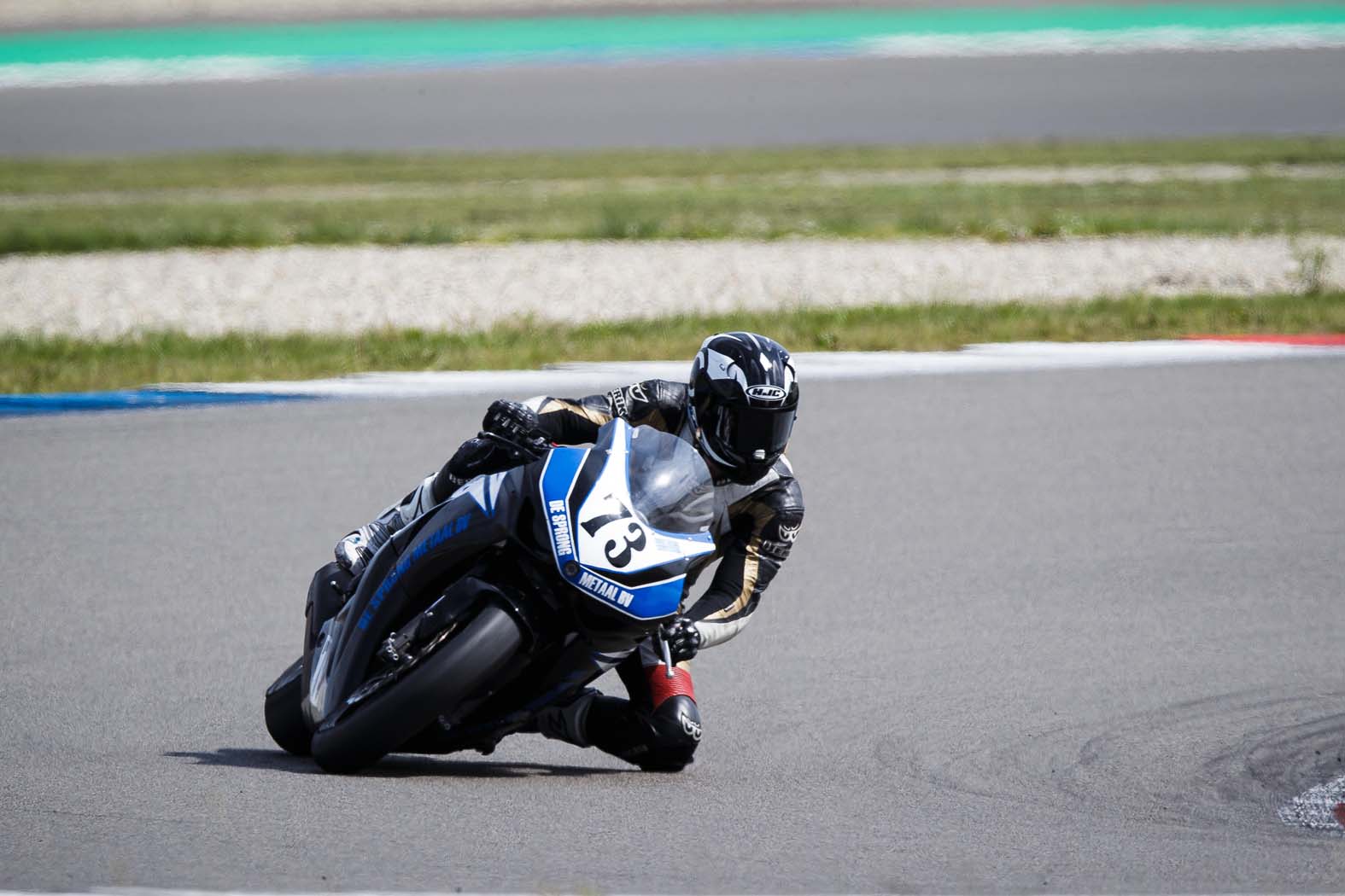 Marcel van Pijkeren tijdens wedstrijddag van de ZAC op 31 mei 2014 circuit Assen