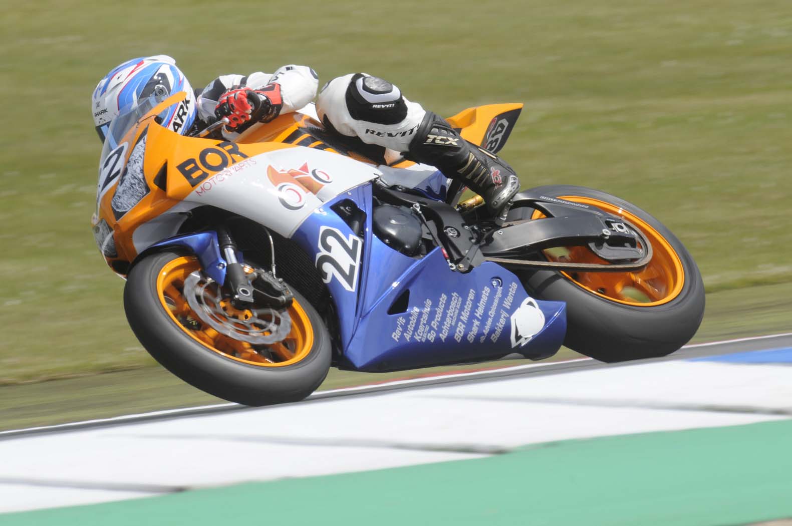 Marcel van Pijkeren tijdens wedstrijddag van de CRT Endurance op 5 juli 2014 circuit Assen