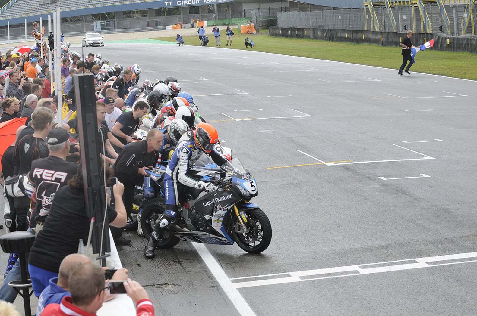 Marcel van Pijkeren tijdens wedstrijddag van de CRT Endurance op 5 juli 2014 circuit Assen