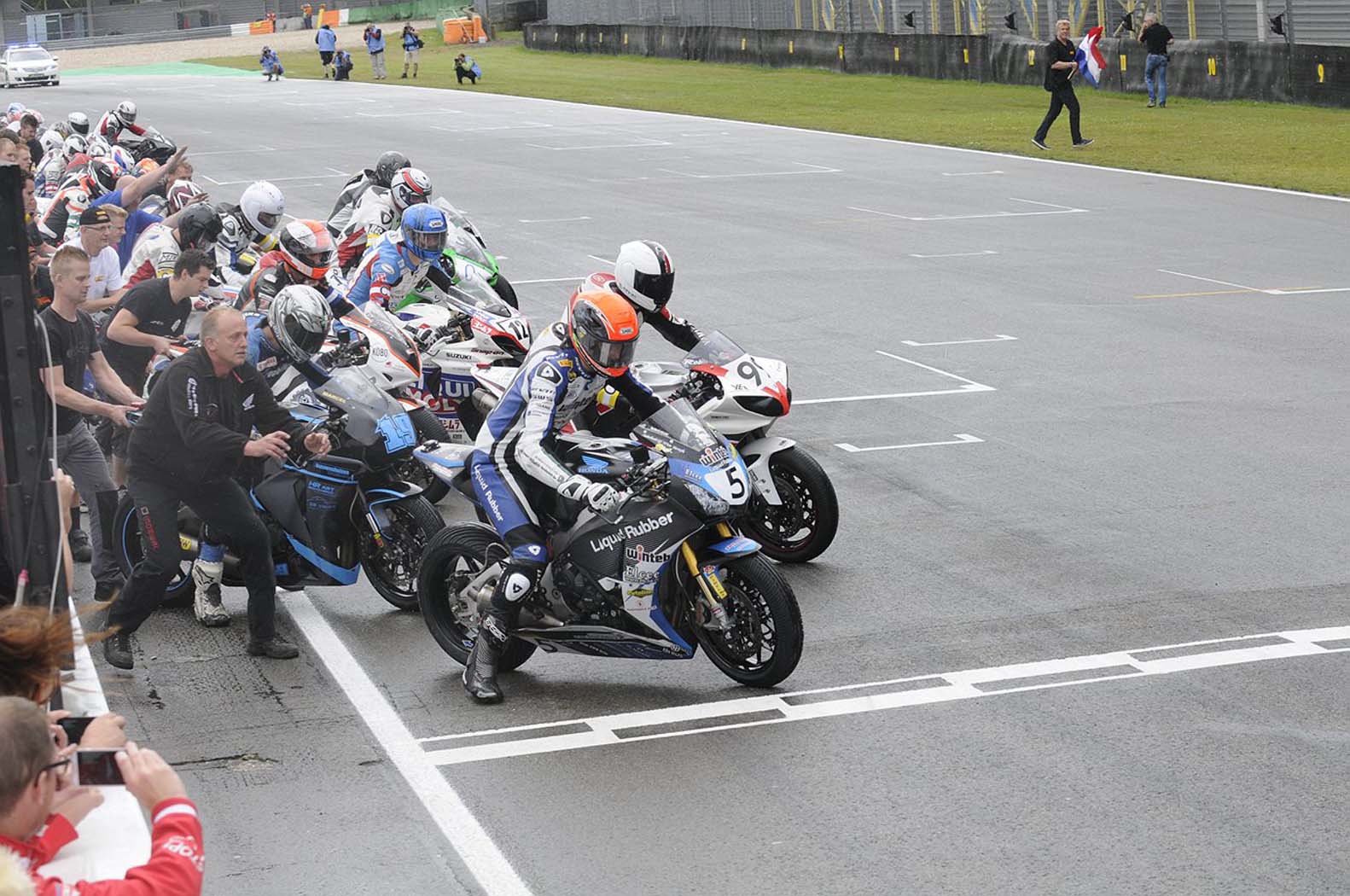 Marcel van Pijkeren tijdens wedstrijddag van de CRT Endurance op 5 juli 2014 circuit Assen