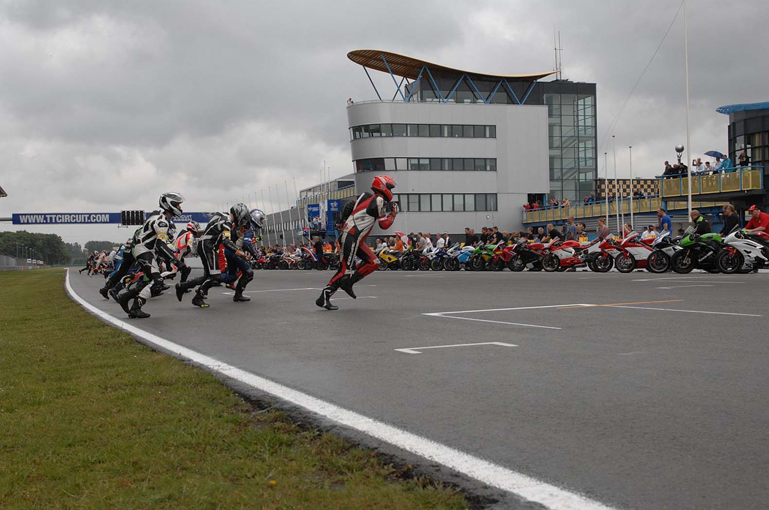 Marcel van Pijkeren tijdens wedstrijddag van de CRT Endurance op 5 juli 2014 circuit Assen