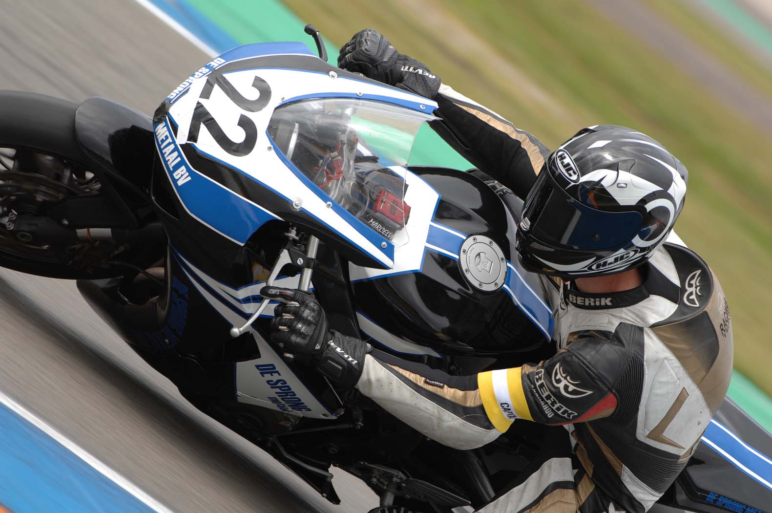 Marcel van Pijkeren tijdens wedstrijddag van de CRT Endurance op 5 juli 2014 circuit Assen