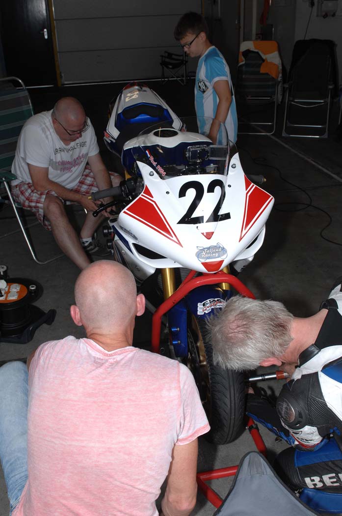 Marcel van Pijkeren tijdens wedstrijddag van de CRT Endurance op 5 juli 2014 circuit Assen