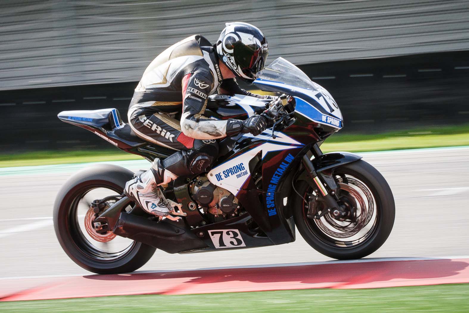 Marcel van Pijkeren tijdens wedstrijddag van de ZAC op 7 juli 2014 circuit Assen